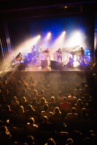 Gledališki in glasbeni program v Kulturnem centru Laško