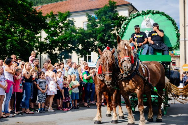 Tradicionalna parada Laško Pivo in cvetje